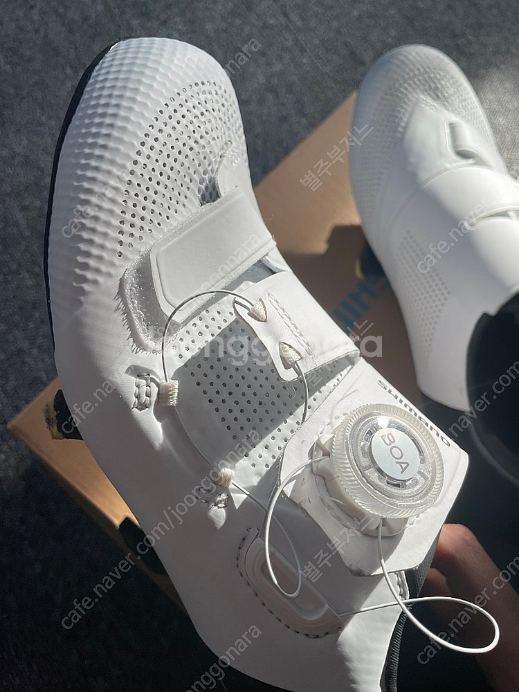 시마노 클릿슈즈 RC502 화이트 41사이즈 팝니다--3