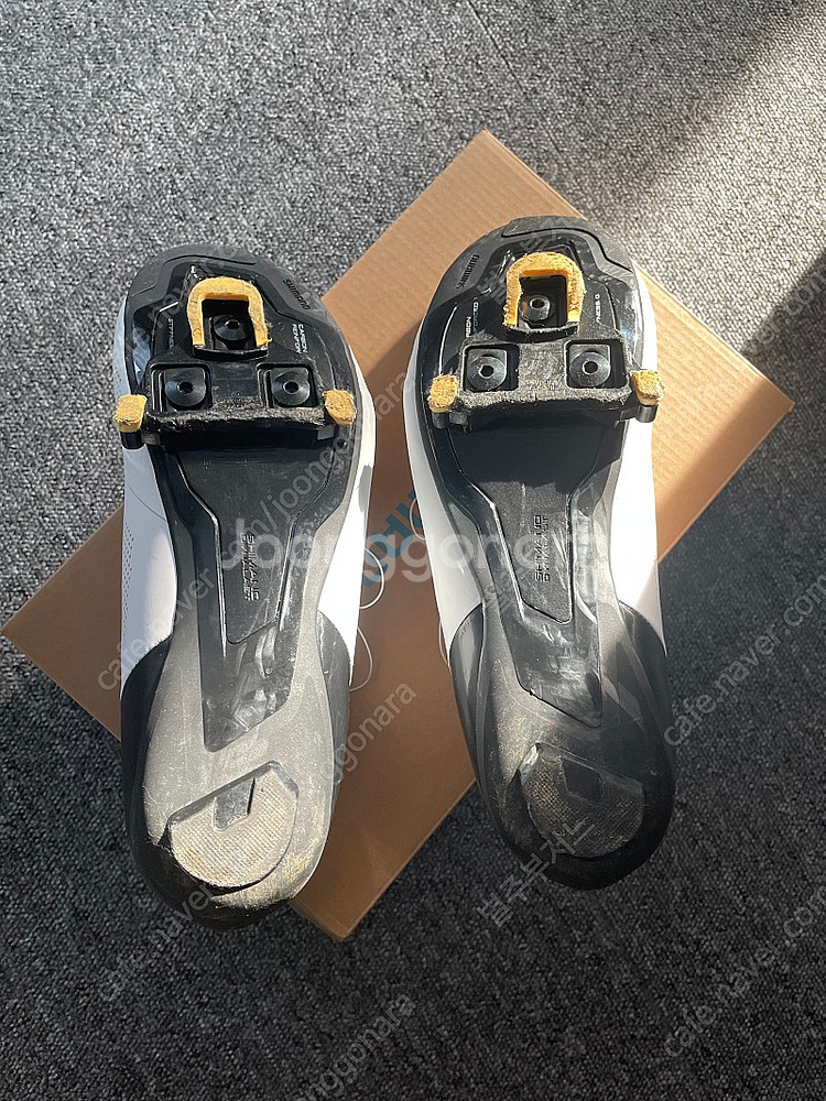 시마노 클릿슈즈 RC502 화이트 41사이즈 팝니다--5