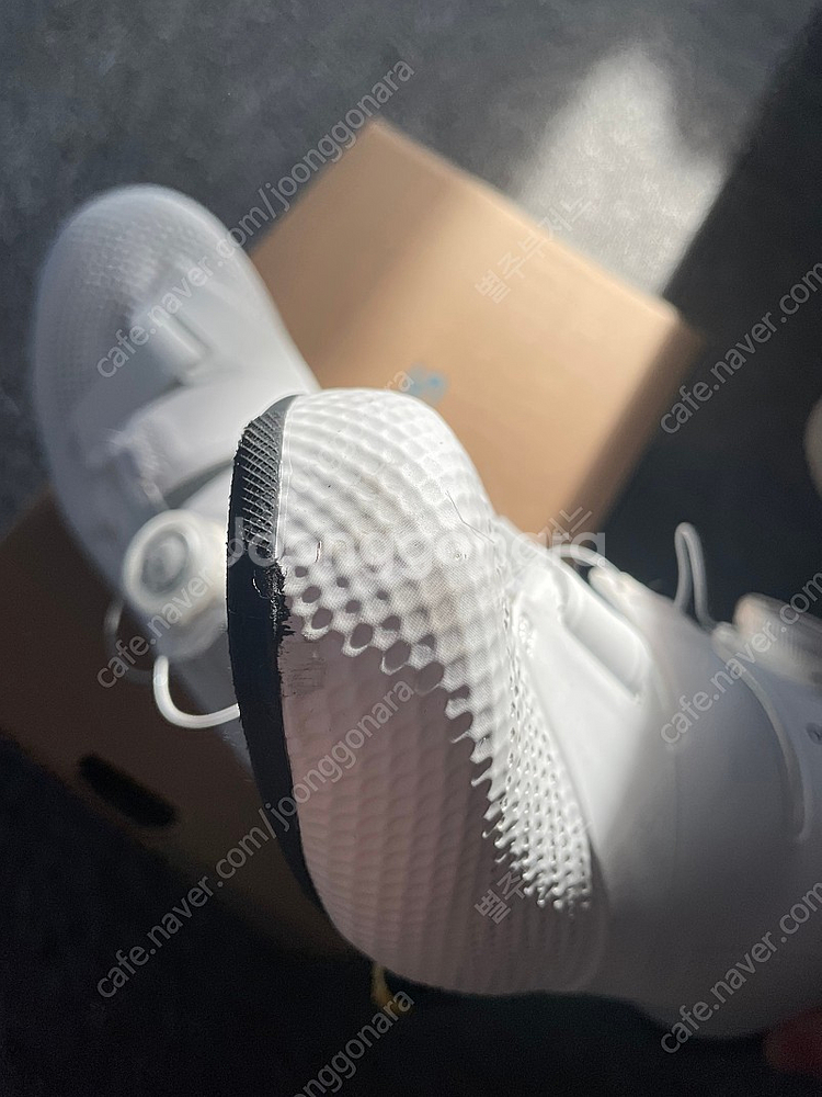 시마노 클릿슈즈 RC502 화이트 41사이즈 팝니다--6