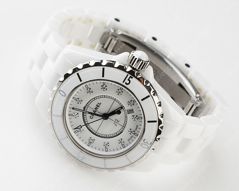 샤넬 J12 쿼츠 다이아몬드, 33MM 정품 손목시계 판매해요! 이미지