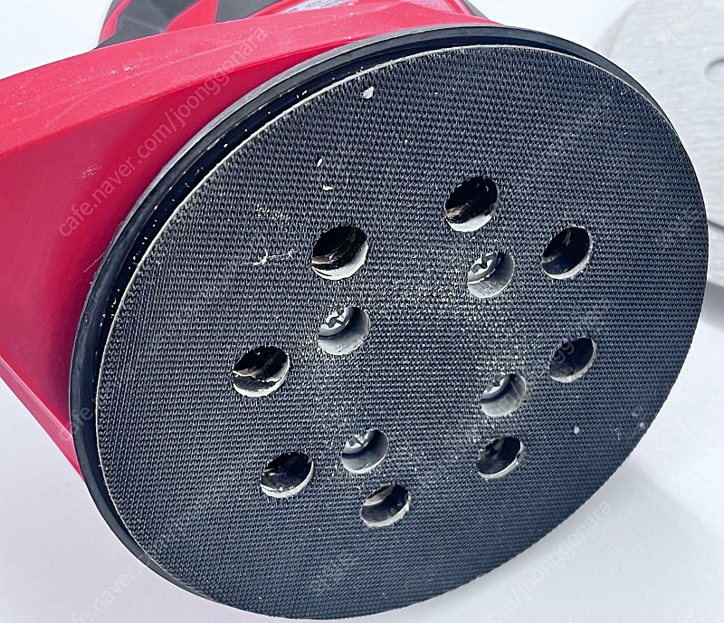 밀워키 충전 원형 샌딩기 M18 BOS125 베어툴 + 배터리 (케이스X) 팝니다.--4