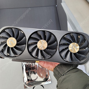 ZOTAC GAMING 지포스 RTX 4070Ti Trinity OC D6X 12GB 판매합니다