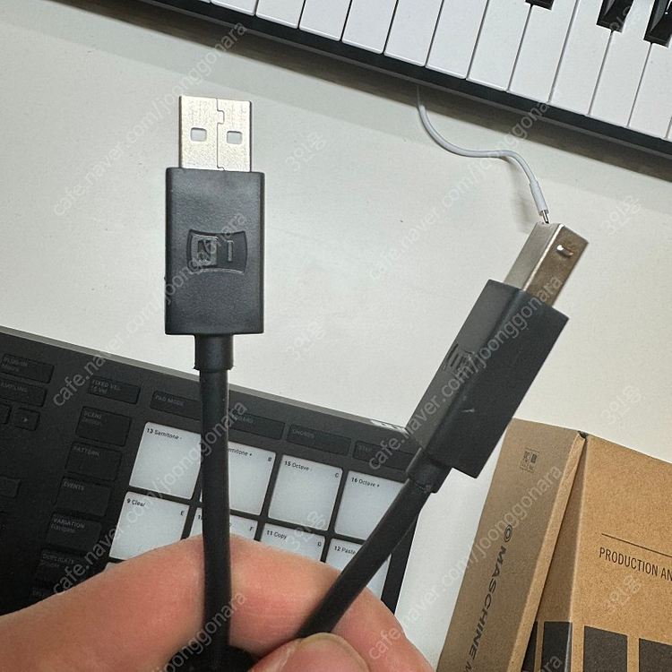 Native Instrument NI MASCHINE MIKRO MK3 판매합니다.--3