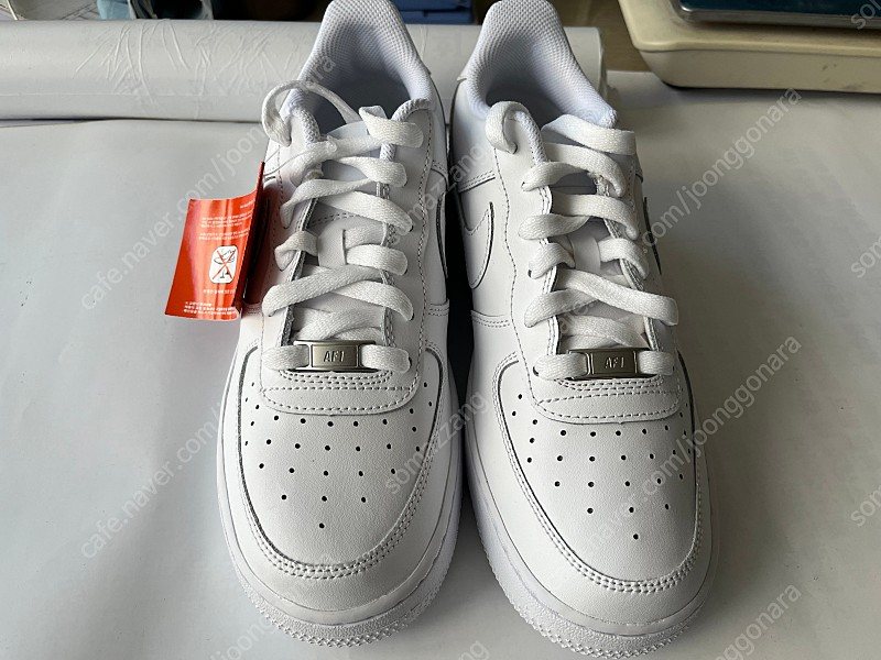 나이키 에어포스 로우 GS 올백 245 이미지