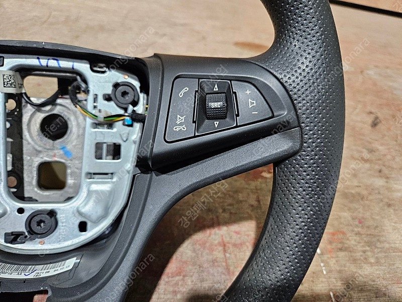 [GW] 크루즈 2014년 상태 양호한 핸들 핸들링 팝니다. 클럭스프링 서비스 이미지