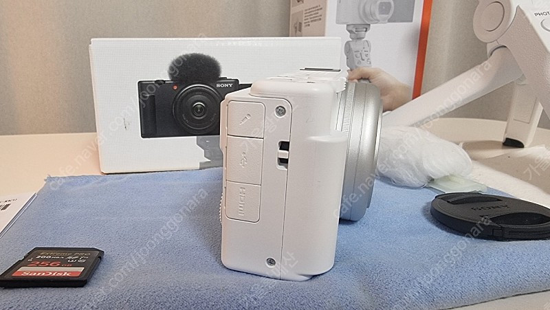 소니 ZV-1F 민트급 이미지