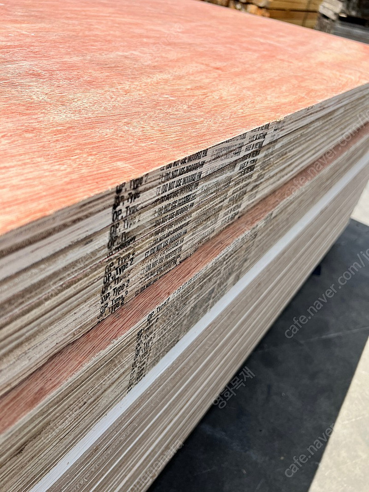 [팝니다] 베트남, 인도네시아 4x8 11.5t 합판 OSB (지역;인천,양산,칠곡등에서 출고가능) 판매합니다--4