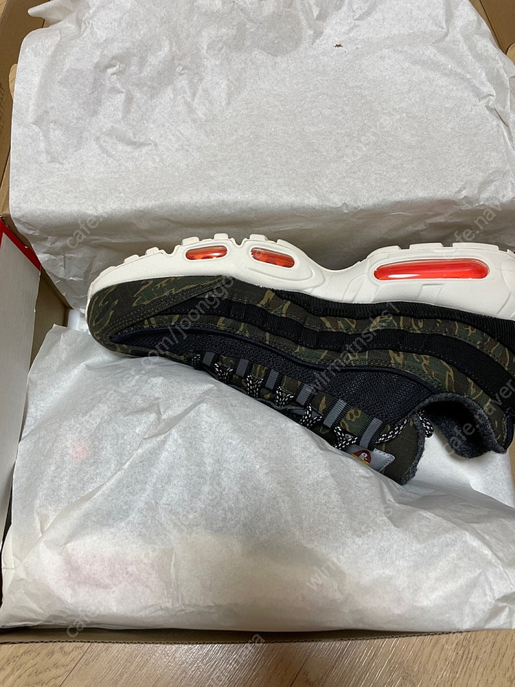 나이키 에어맥스 95 칼하트 타이거카모 270사이즈 이미지
