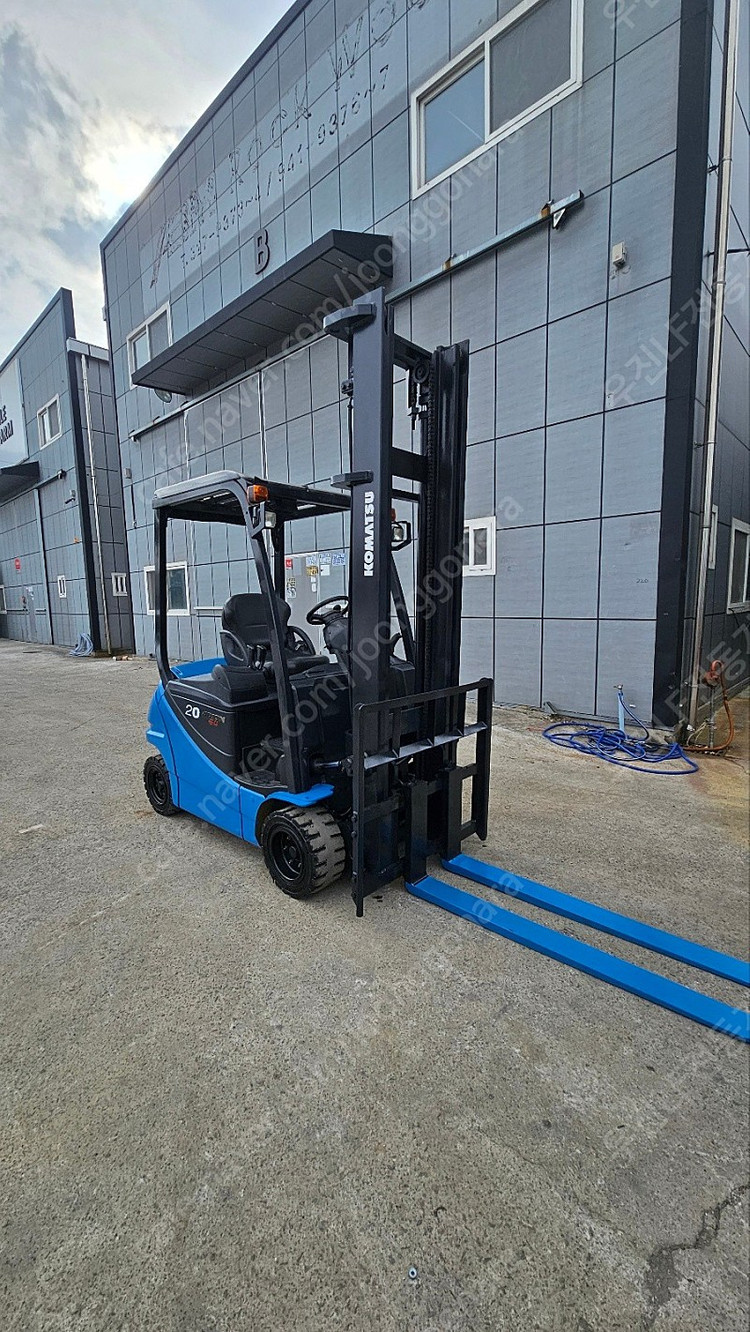 최신형 AC타입 코마츠 좌식 2톤 전동지게차 4M 700만 도매가판매 이미지