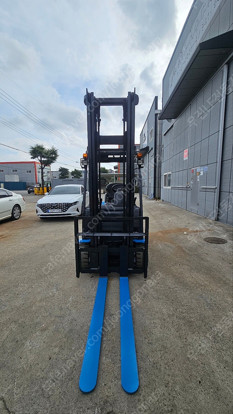 최신형 AC타입 코마츠 좌식 2톤 전동지게차 4M 700만 도매가판매 이미지