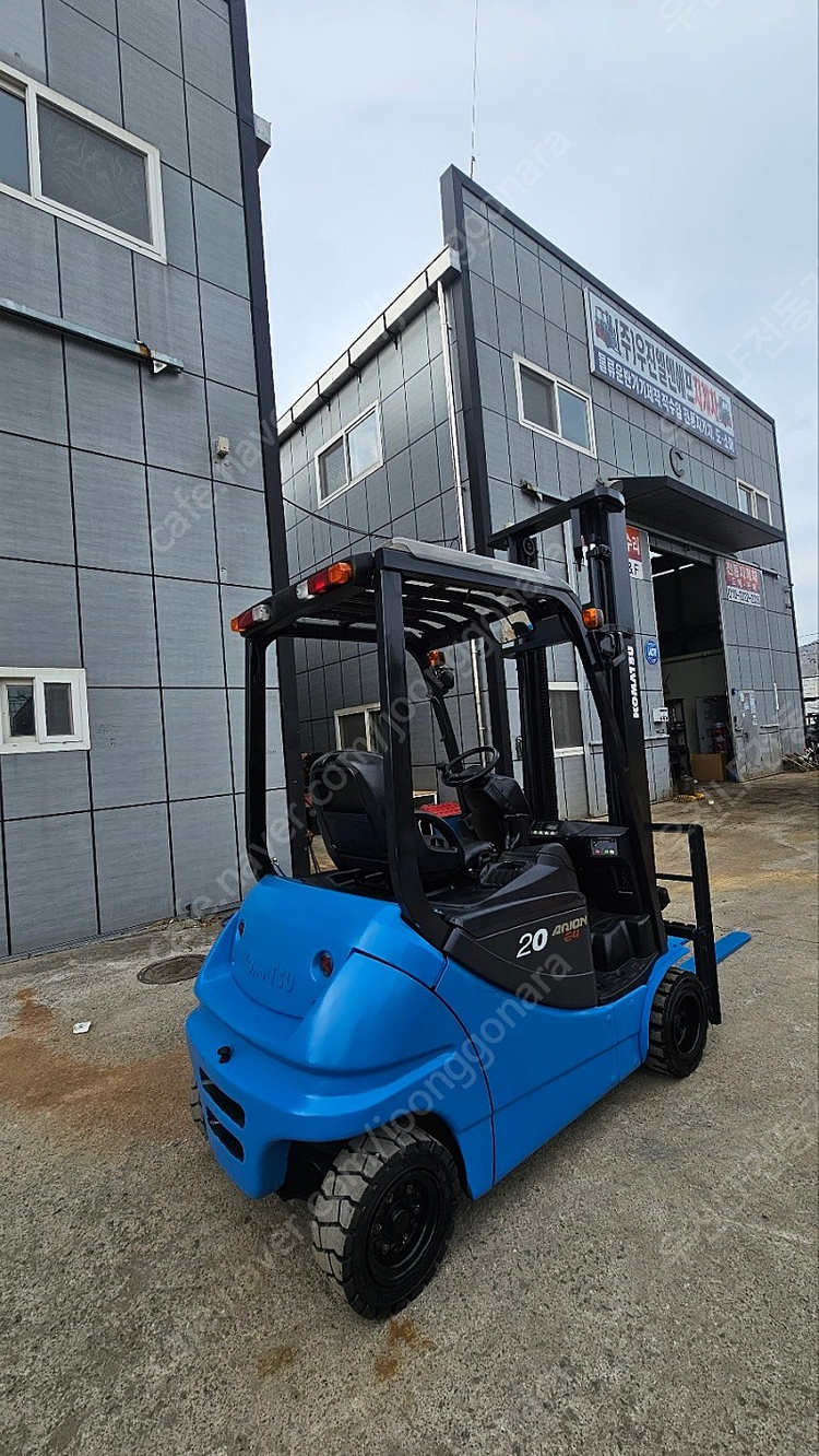 최신형 AC타입 코마츠 좌식 2톤 전동지게차 4M 700만 도매가판매 이미지