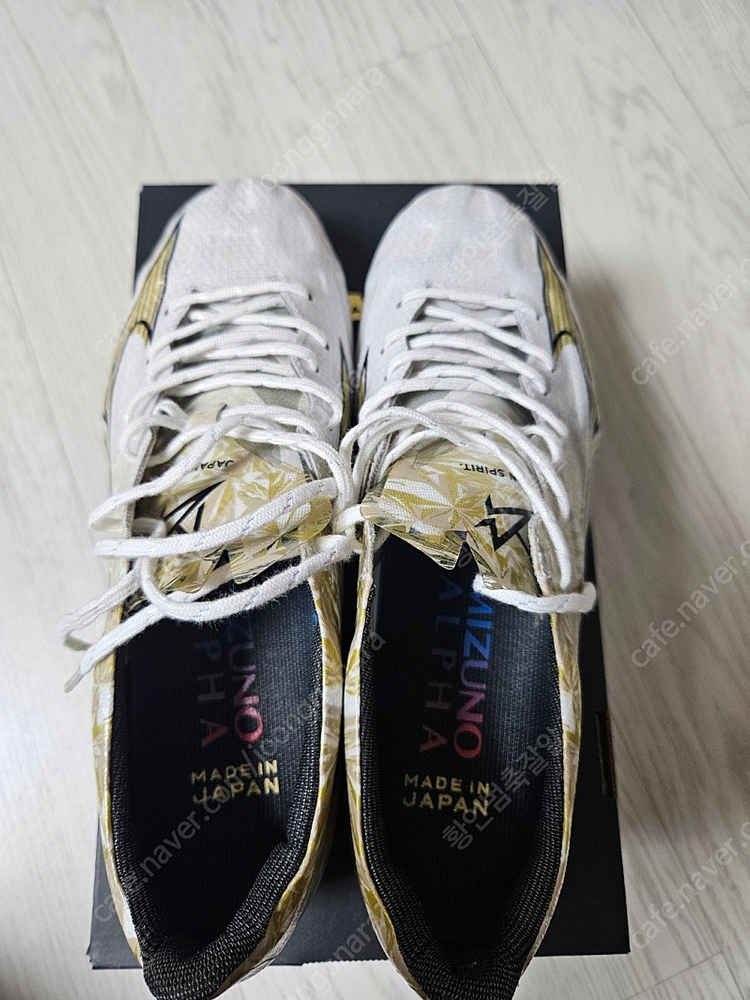 [새상품] 미즈노 알파 JAPAN AG(P1GA246150) 골드 255 팝니다. 이미지