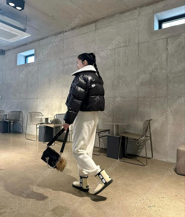 분크 오캄 더 카고 프레임 숄더백+ 기어체인(함은정,조이서, 류이서가방) 베스트상품이에요! 이미지