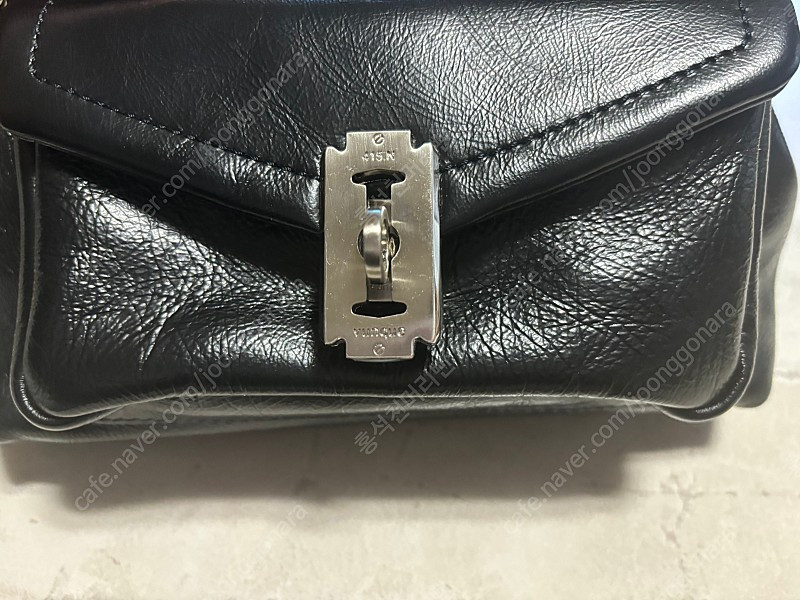 분크 오캄 더 카고 프레임 숄더백+ 기어체인(함은정,조이서, 류이서가방) 베스트상품이에요! 이미지