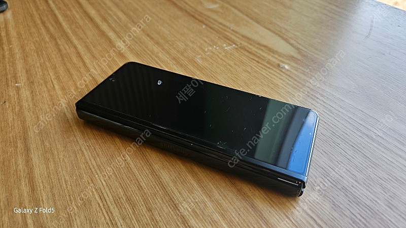 겔럭시폴드3 512 자급제 & 케이스3개 이미지