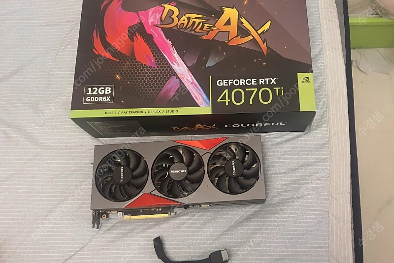 컬러풀 COLORFUL 지포스 RTX 4070 Ti 토마호크 EX D6X 12GB 팝니다 이미지