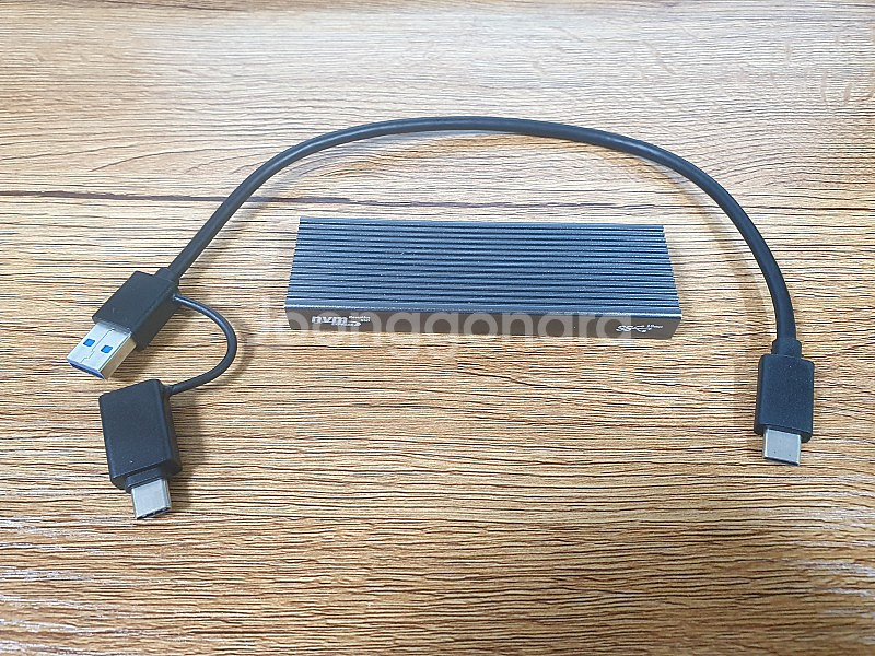 255GB 외장 SSD 팝니다--0
