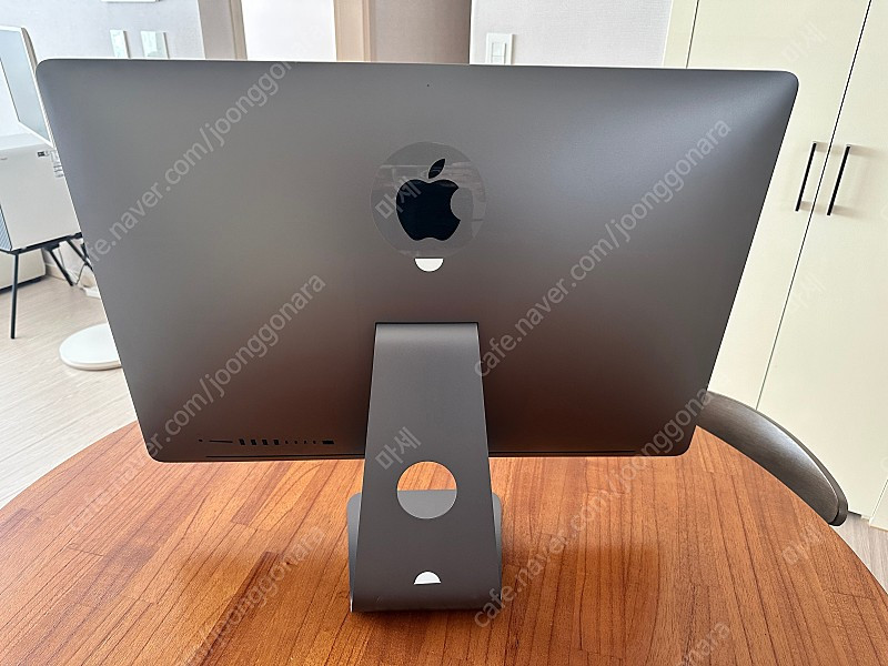 아이맥 프로(iMac Pro) 3.2(8코어), 메모리 64G, 2TB + 베사마운트 이미지