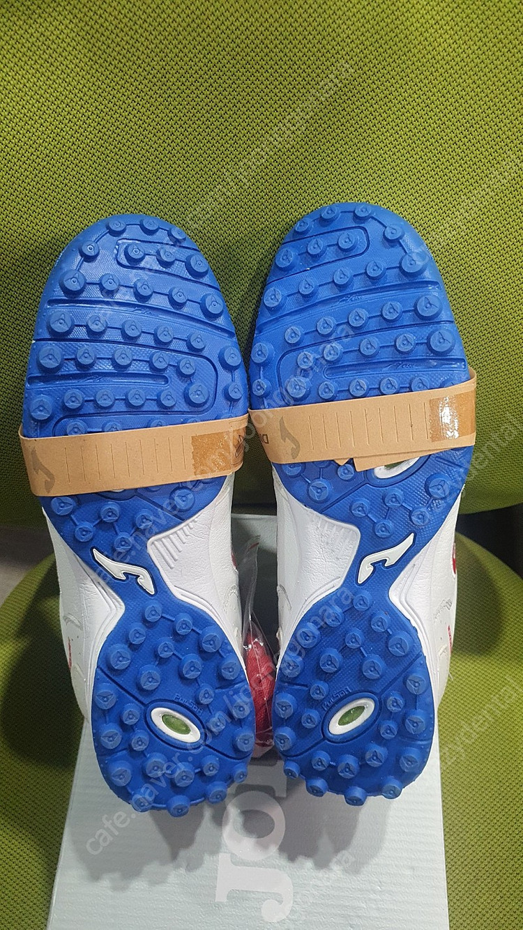 조마 탑플렉스 풋살화 판매합니다. 이미지