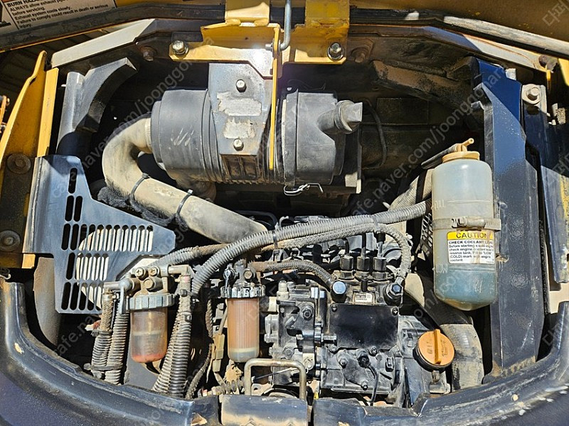 중고미니굴삭기 얀마 2톤 VIO20 2015년식 가동시간 8100시간 이미지