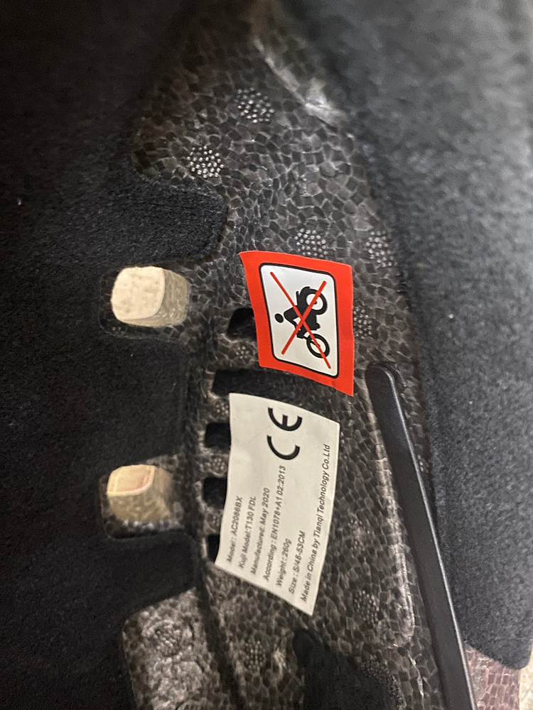 MICRO 헬멧 디럭스 V3 두들스팟 S 사이즈 및 무릎팔꿈치 보호대세트(윈드밀 서비스) 이미지