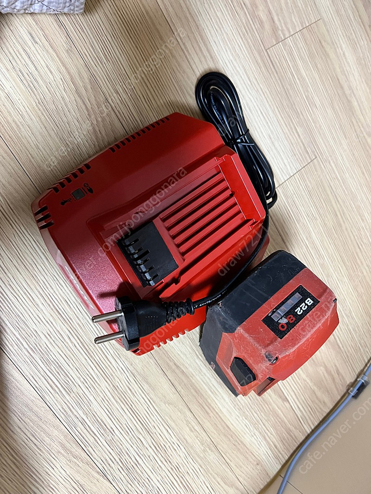 힐티고속충전기 B22 8.0 배터리 이미지