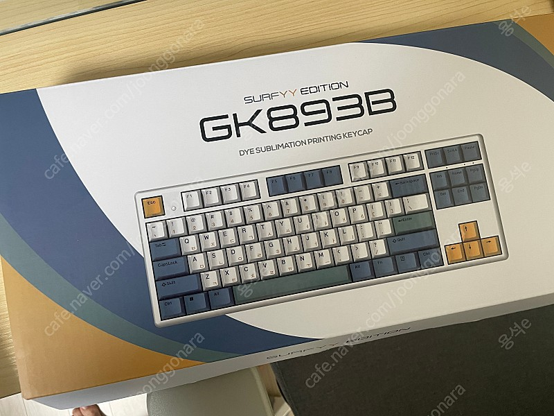 한성무접점키보드 gk893b 써피색상 판매합니다. 이미지