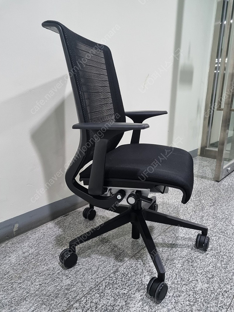 수입명품의자 스틸케이스 씽크의자(띵크의자-사무용, 사무실,학생의자) 이미지