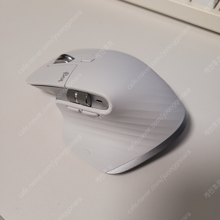 로지텍 MX Master 3S 무선마우스 이미지