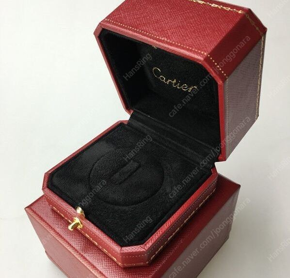 까르띠에케이스 판매합니다 이미지