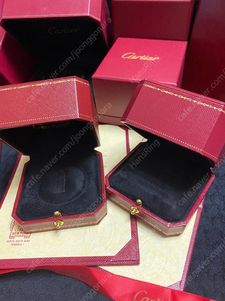 까르띠에케이스 판매합니다 이미지