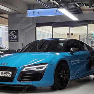 아우디R8 5.2 V10 쿠페