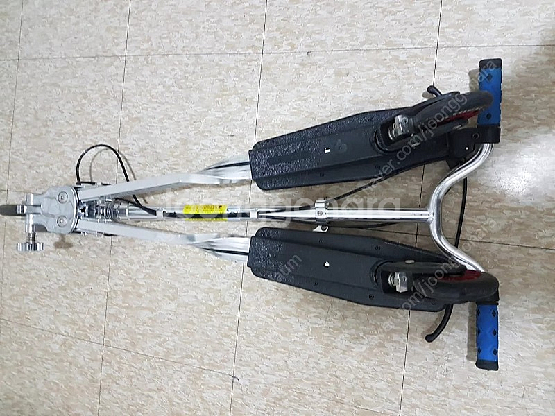 두발 킥 보드--1