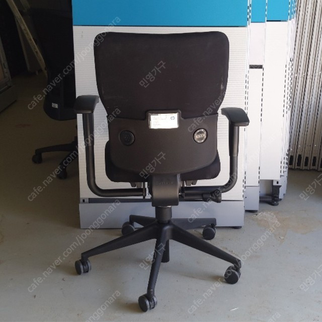 명품 steelcase chair 스틸케이스 사무용 의자 제스쳐 레쓰비 씽크 이미지