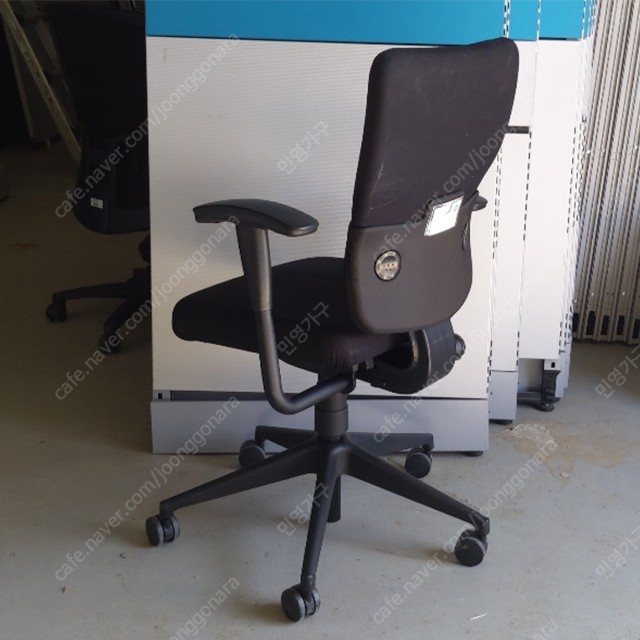 명품 steelcase chair 스틸케이스 사무용 의자 제스쳐 레쓰비 씽크 이미지