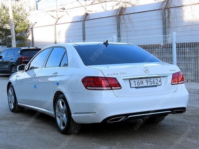 벤츠 E클래스(4세대) E250 CDI 4매틱 / 업계 최저가 판매 보장! / 중고차 할부! / 여유자금 가능!--2
