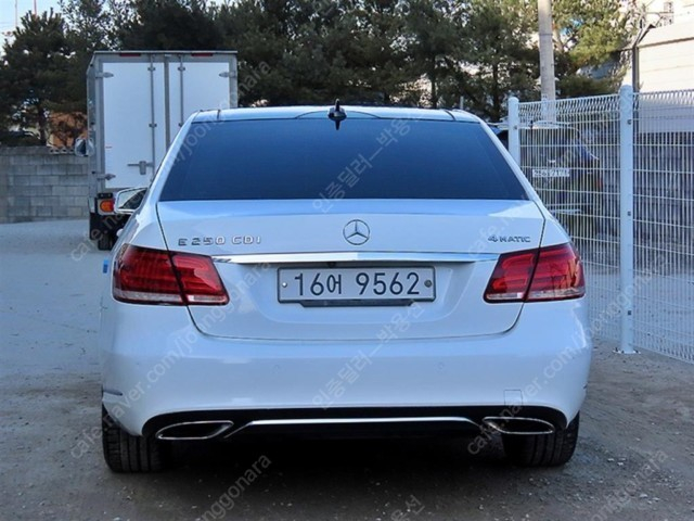 벤츠 E클래스(4세대) E250 CDI 4매틱 / 업계 최저가 판매 보장! / 중고차 할부! / 여유자금 가능!--3