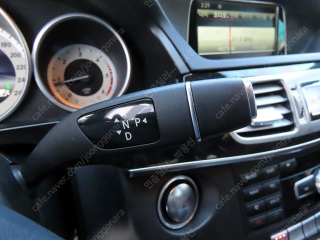 벤츠 E클래스(4세대) E250 CDI 4매틱 / 업계 최저가 판매 보장! / 중고차 할부! / 여유자금 가능!--9