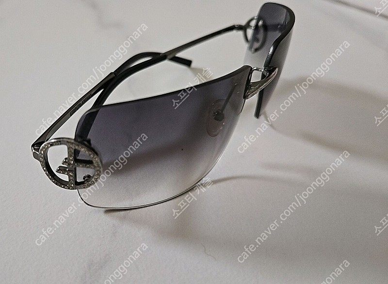 조르지오 알마니 선글라스 팔아요. 이미지