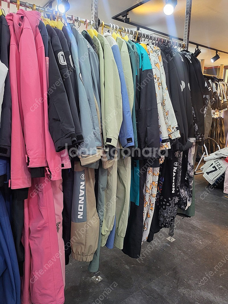 스키 렌탈샵 의류판매--0