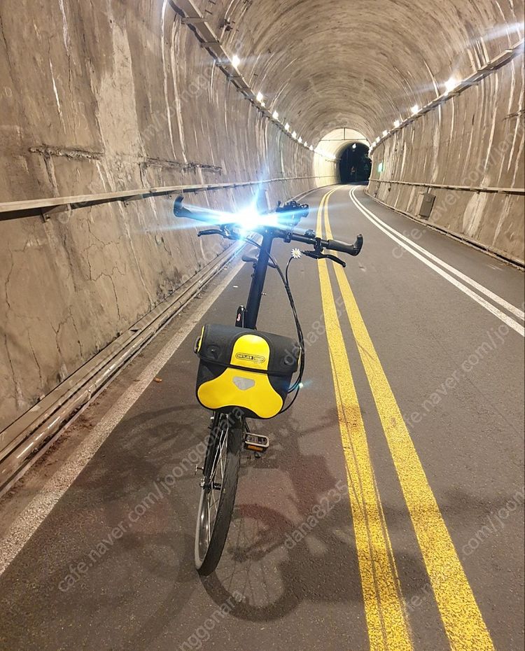 턴 D8 링크 미니벨로 자전거 이미지