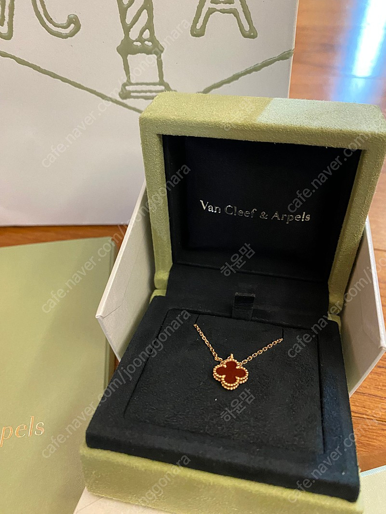 반클리프아펠 알함브라 목걸이--4