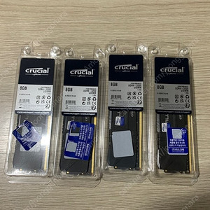 마이크론 Crucial Ballistix DDR4-3200 CL16 Black (8GB) 4개 32G 팝니다