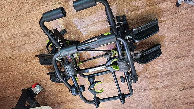 아트원 이지랙 자전거캐리어 2대거치용 내놓습니다.--1