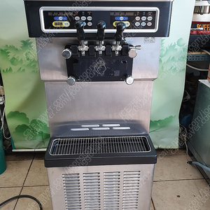 [판매]아이스트로 273 아이스크림기계(공냉식), 동구전자커피자판기