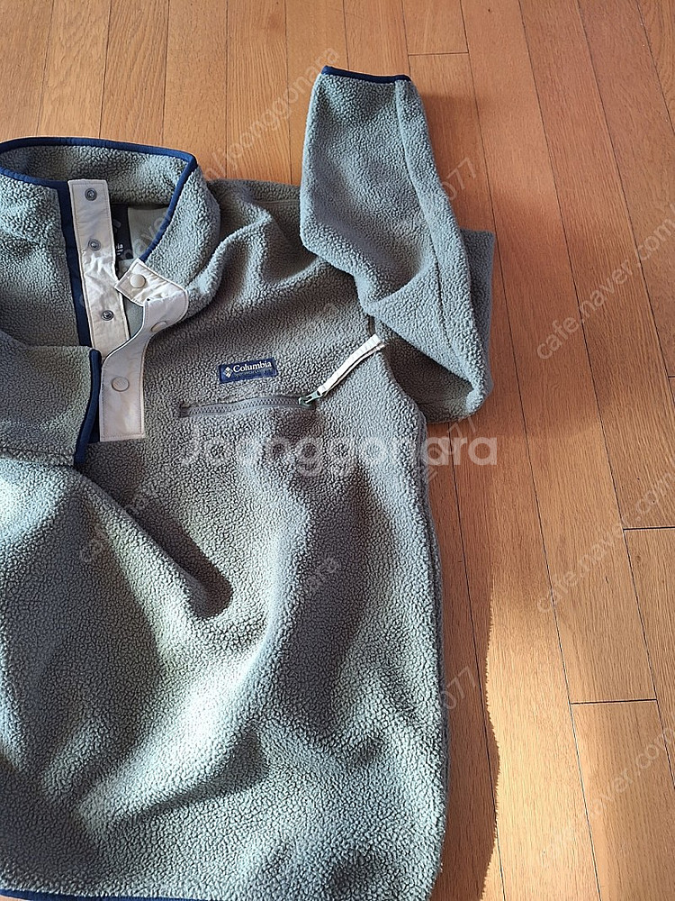 컬럼비아 헬베티아 플리스 L사이즈 판매합니다--5