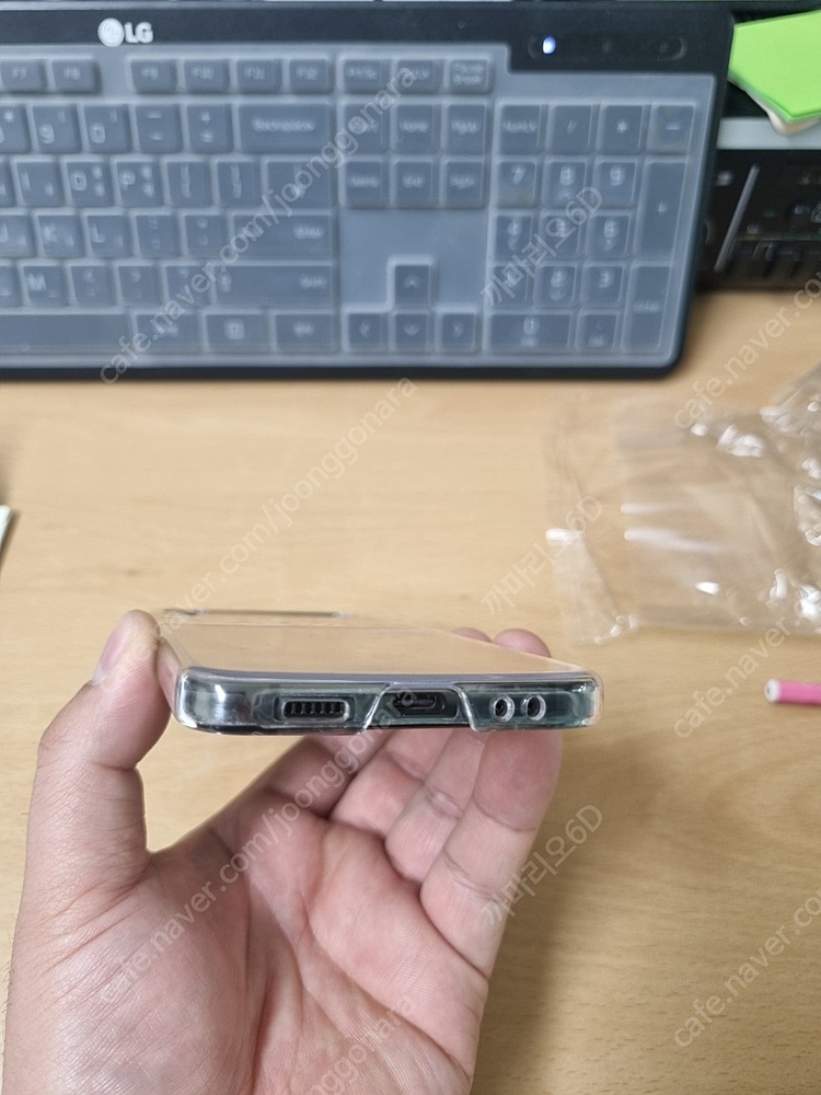 z플립4 256 깨긋합니다 이미지