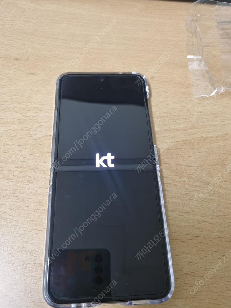 z플립4 256 깨긋합니다 이미지