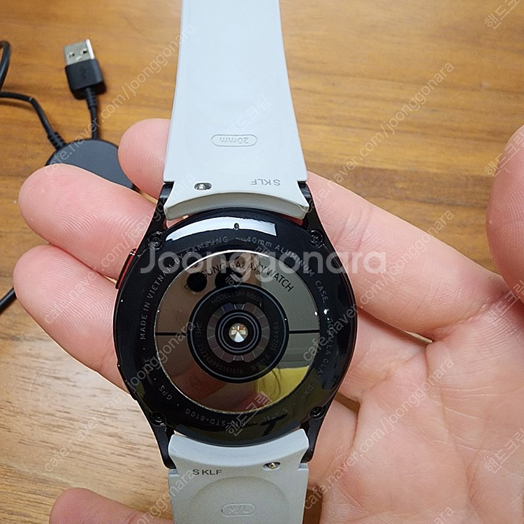갤럭시 워치 4 40mm 실버--2