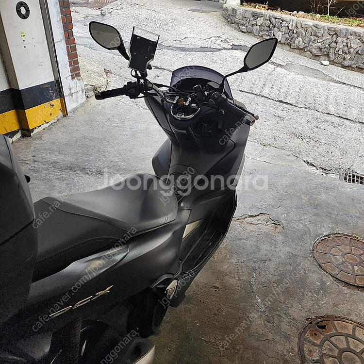 20년식 pcx125팝니다.--3